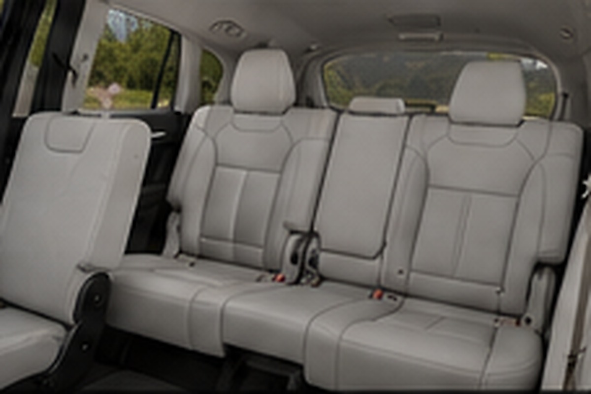 Acura light gray leather third-row preview