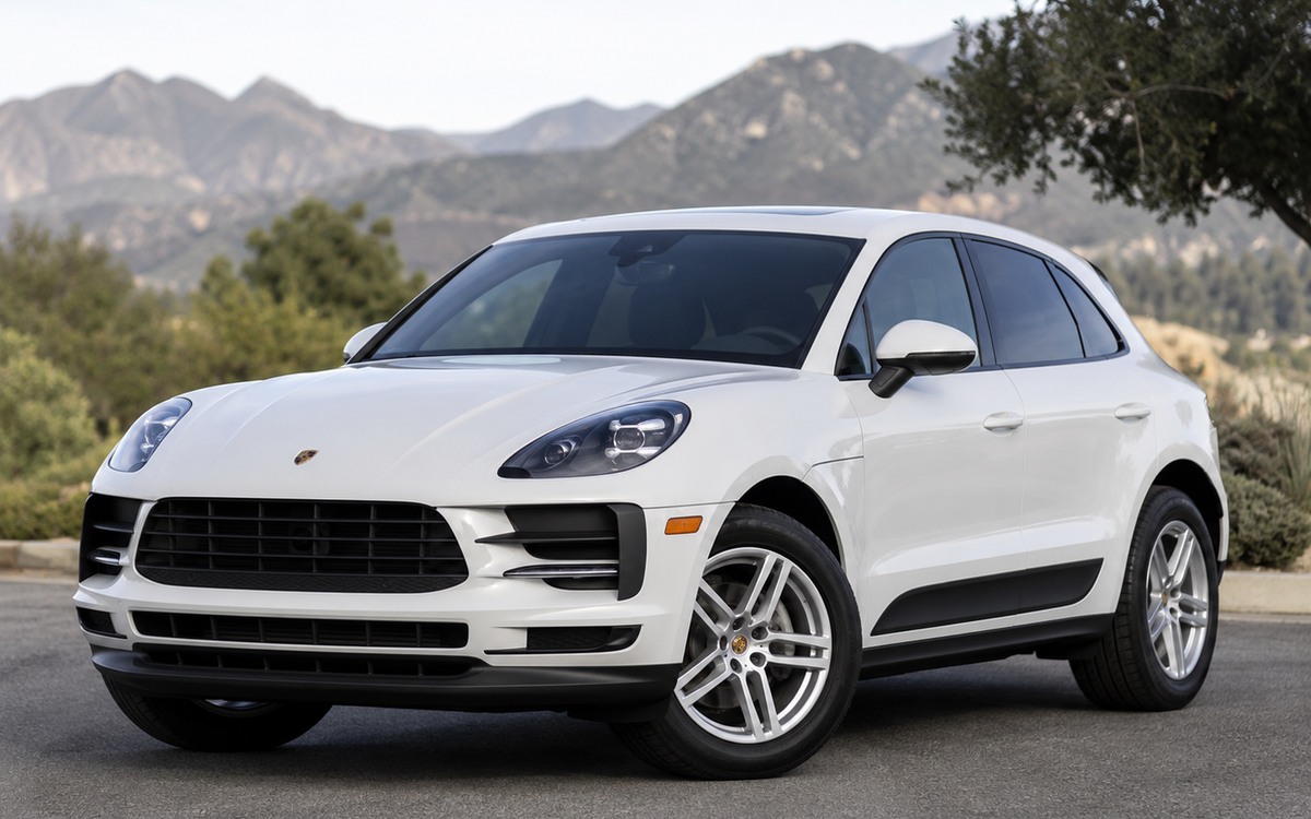 Representative image of a white 2021 Porsche Macan base model